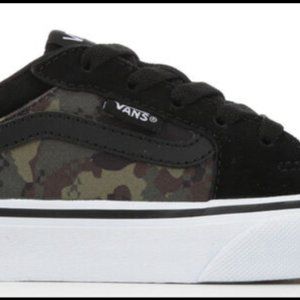 Boys Vans Camo Filmore Skate Shoes Sz YTH 2